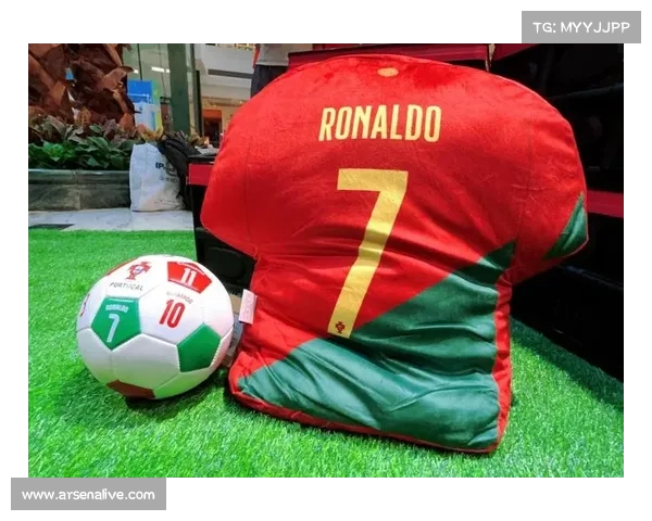 C罗红牌致球衣销量跌30%,赞助商紧急撤广告 C罗红牌致球衣销量跌30%,赞助商紧急撤广告