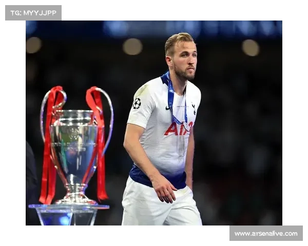 VAR争议与红牌判罚再度成为英超焦点，裁判标准引发讨论