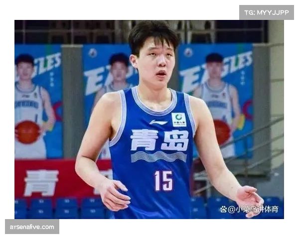 【2026年4月CBA联赛·人物·专访杨瀚森接受《体坛周报》专访：谈首次季后赛之旅与夏季赴美特训计划